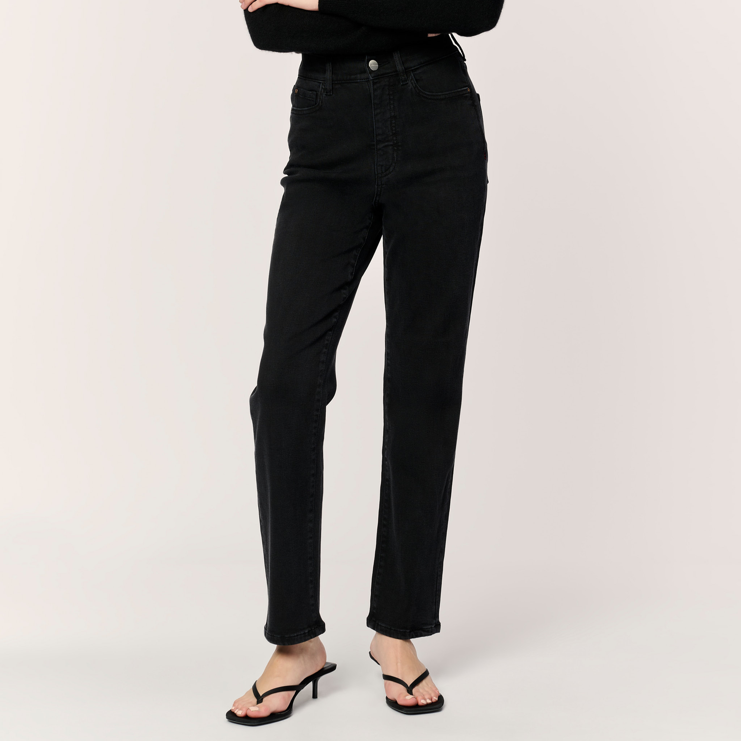 ASE Stretch Straight Leg Jeans (2 Colours)