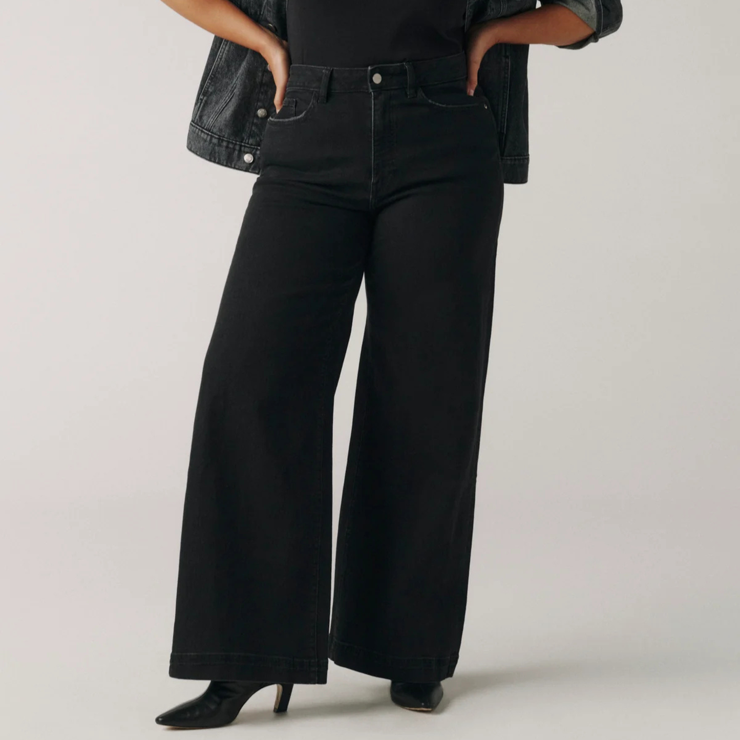 NCE Wide Leg Jeans