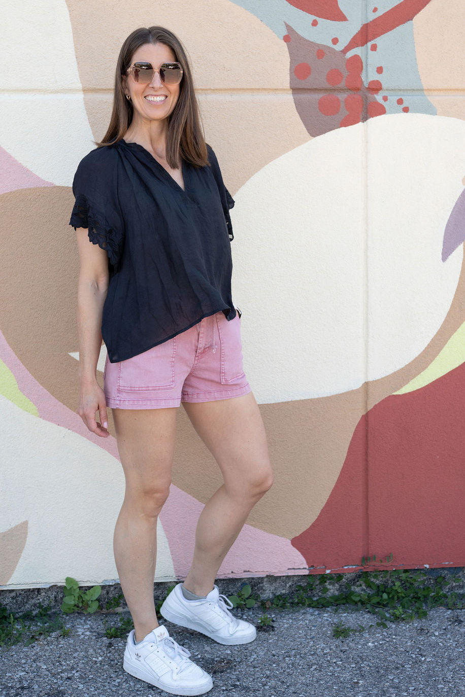 Julie Stretch Twill Cargo Shorts (2 Colours)
