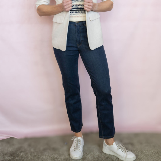 ASE Stretch Straight Leg Jeans (2 Colours)